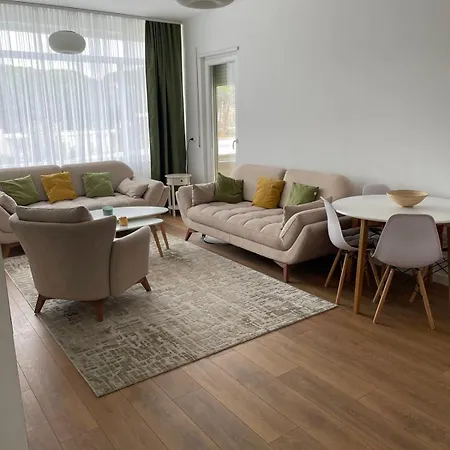 Apartment Gjiri I Lalzit Momo *