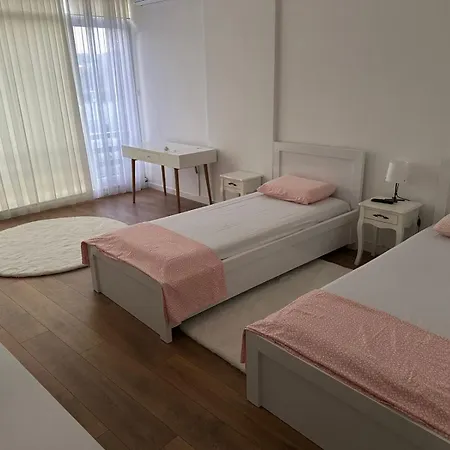 Apartment Gjiri I Lalzit Momo Lalez